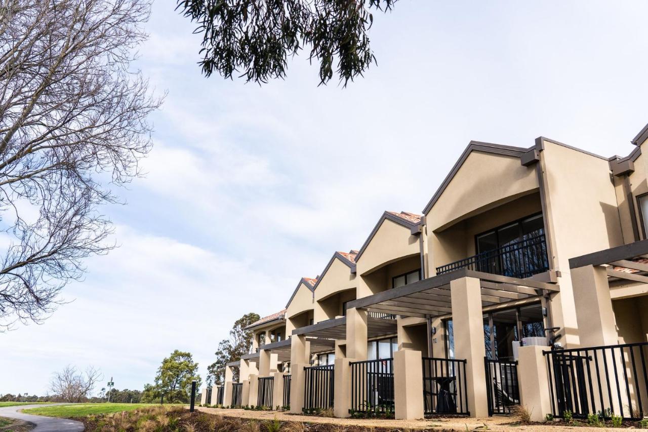 Hidden Valley Resort Wallan ภายนอก รูปภาพ