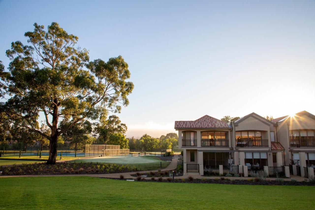 Hidden Valley Resort Wallan ภายนอก รูปภาพ